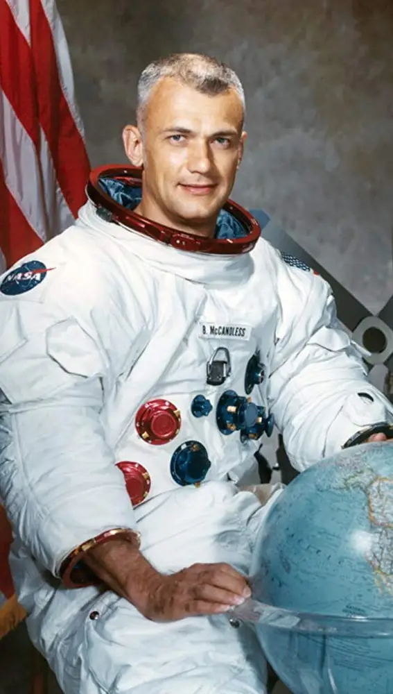 El astronauta de la NASA Bruce McCandless