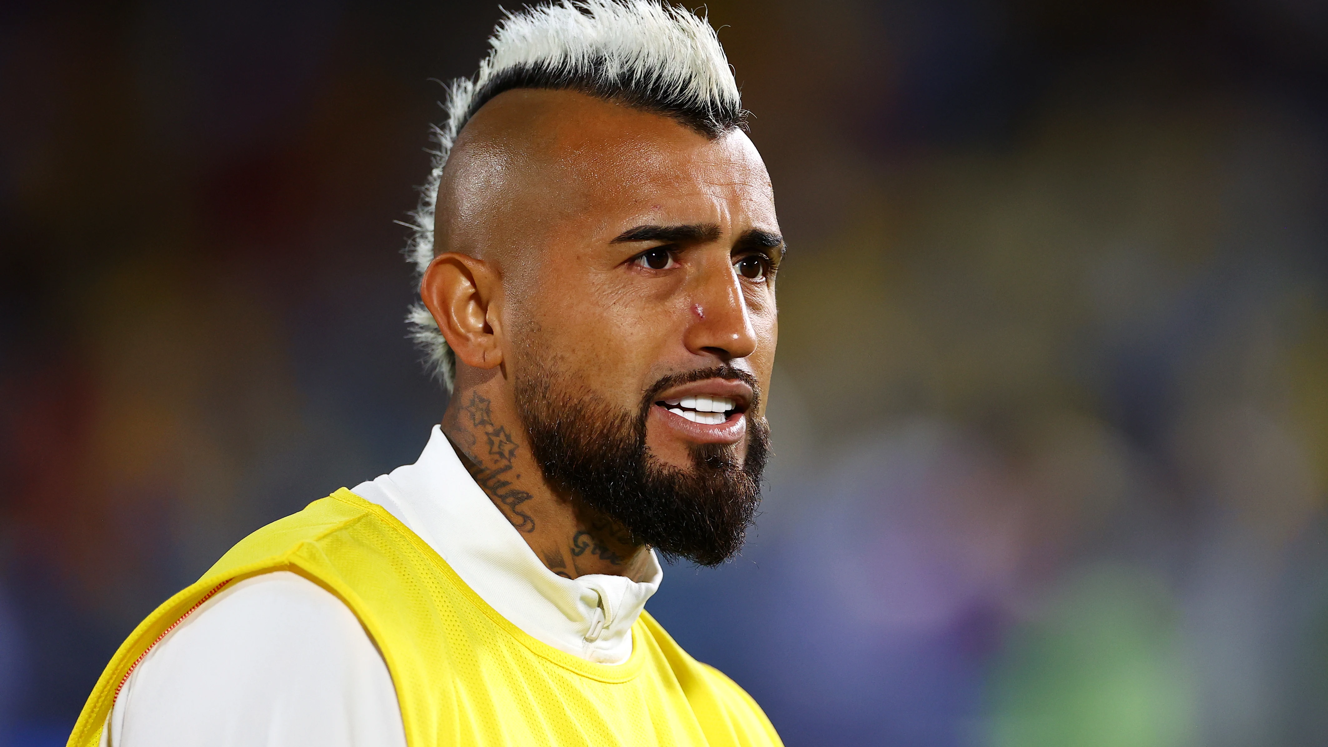 Arturo Vidal durante el calentamiento