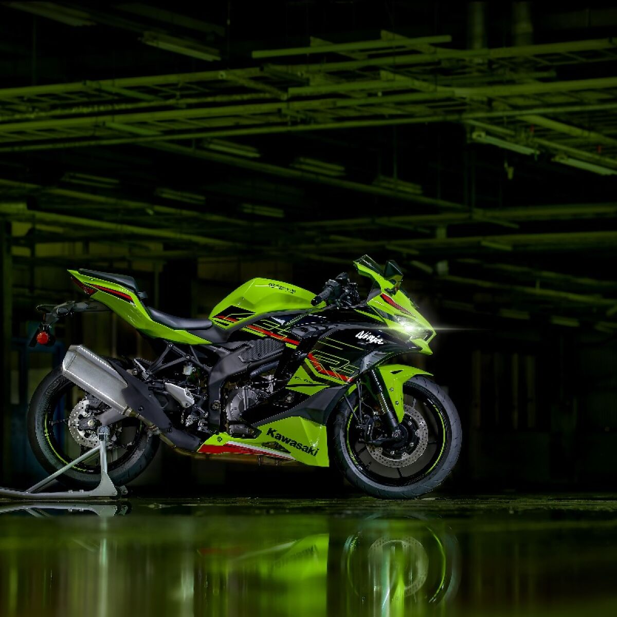 Kawasaki lanza su novedosa Ninja ZX-4R de 4 cilindros