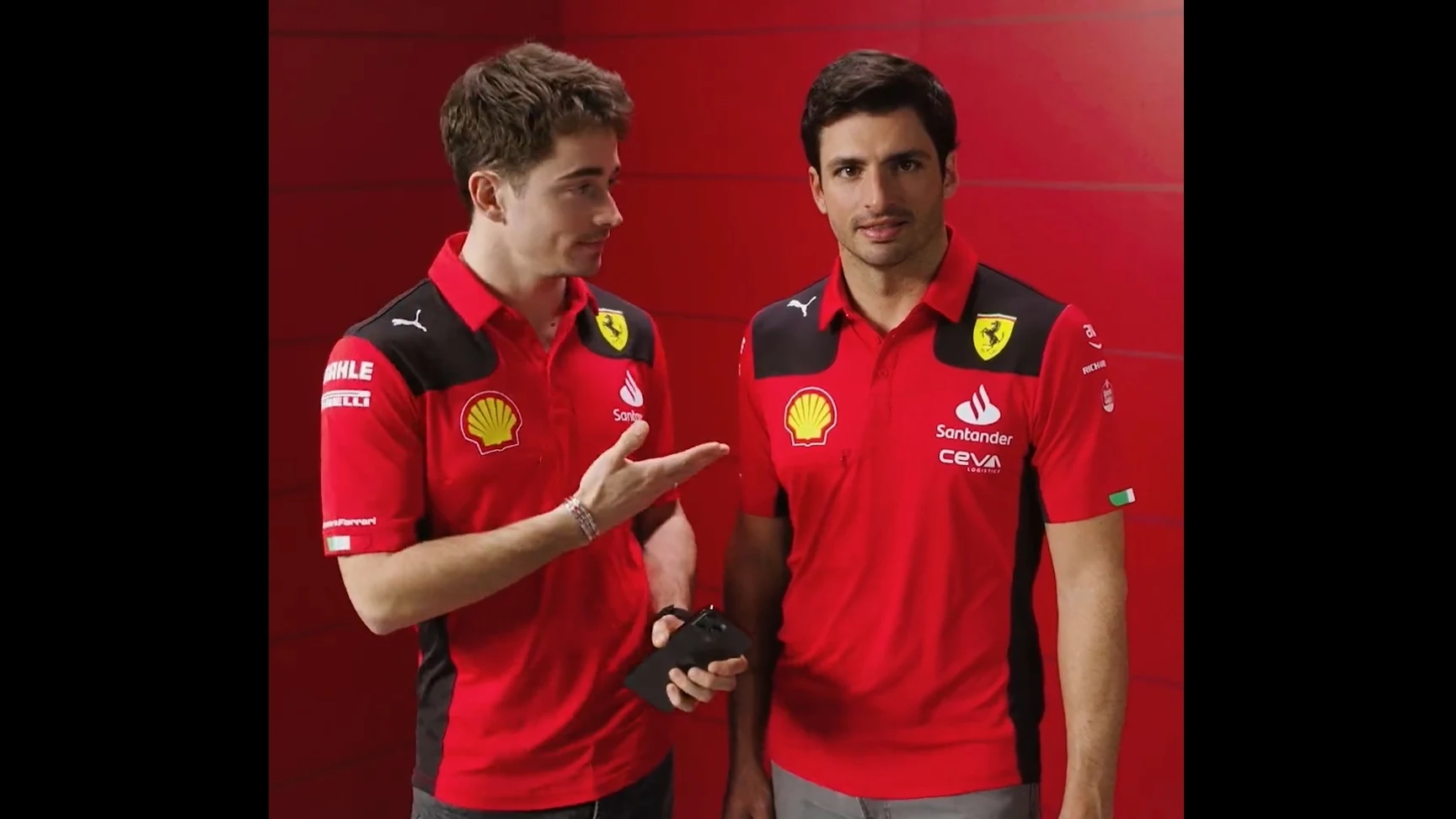 Charles Leclerc, junto a Carlos Sainz