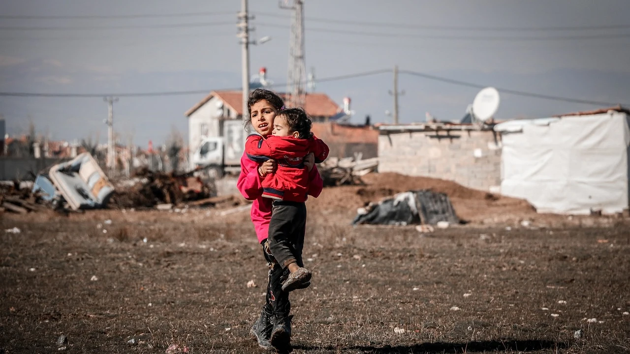 La infancia sin futuro de los niños de la guerra: más de 93.000 pequeños han sido reclutados en los últimos 15 años