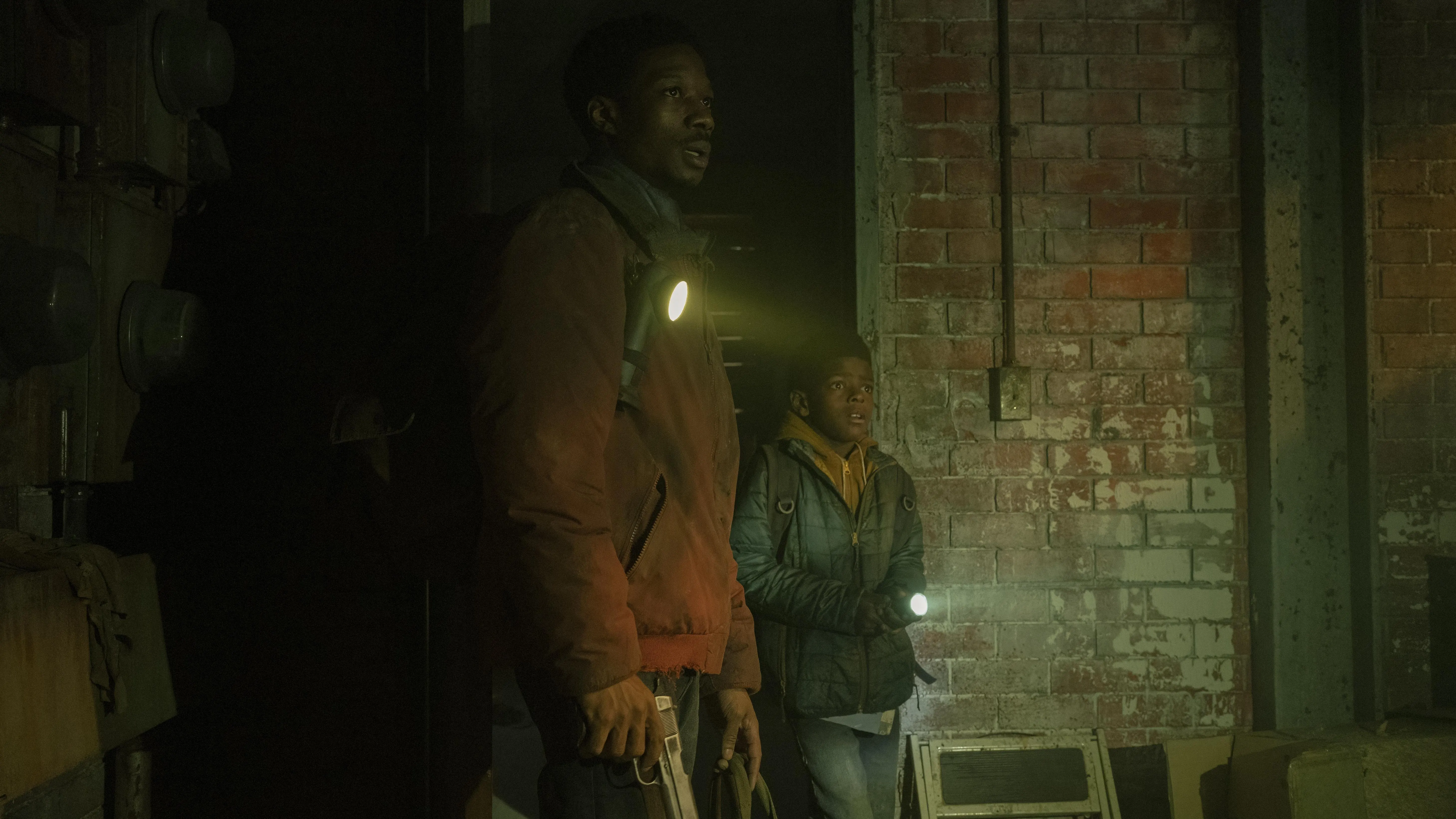 Henry y Sam son los protagonistas del quinto episodio de 'The last of us'.