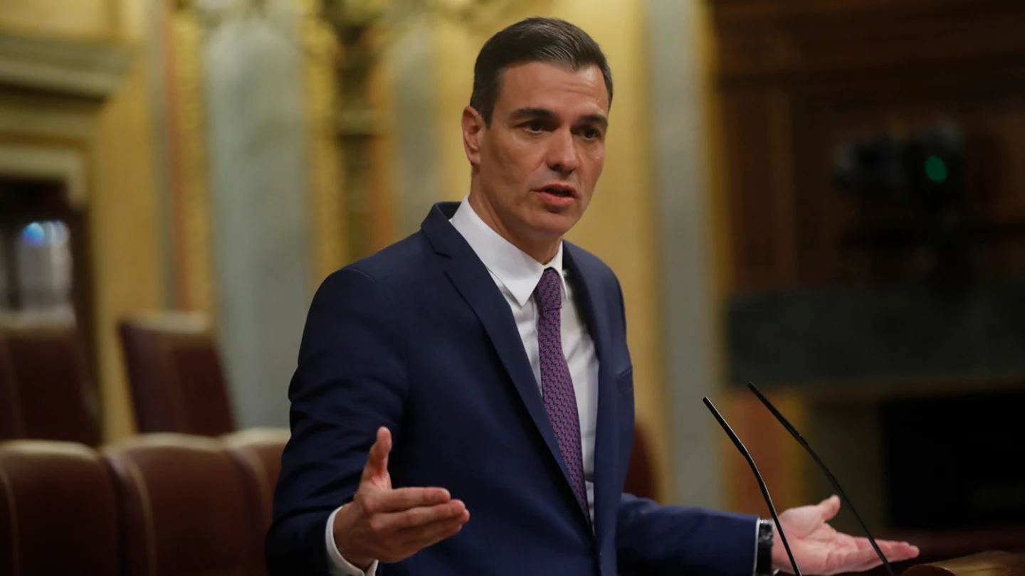 El presidente del Gobierno, Pedro Sánchez, interviene durante una sesión plenaria en el Congreso de los Diputados. El presidente del Gobierno, Pedro Sánchez, interviene durante una sesión plenaria en el Congreso de los Diputados.