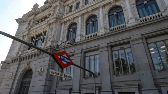 Fachada del Banco de España en una imagen de archivo. Fachada del Banco de España en una imagen de archivo.