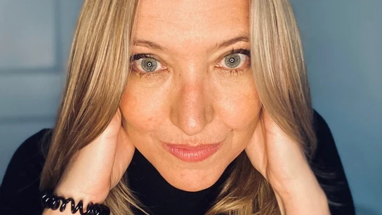 Sara Codina. "Neurodivina y punto: 40 años años siendo autista y yo sin saberlo" Sara Codina. "Neurodivina y punto: 40 años años siendo autista y yo sin saberlo"