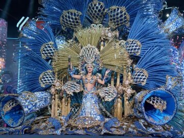 Adriana Peña nueva reina del Carnaval de Santa Cruz de Tenerife