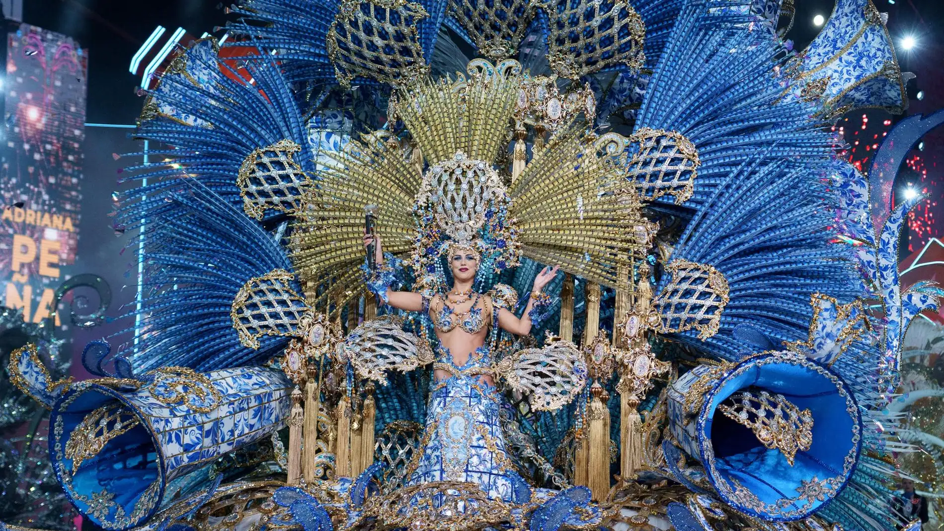 Adriana Peña nueva reina del Carnaval de Santa Cruz de Tenerife