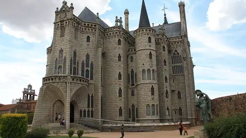 Palacio Episcopal de Astorga Palacio Episcopal de Astorga