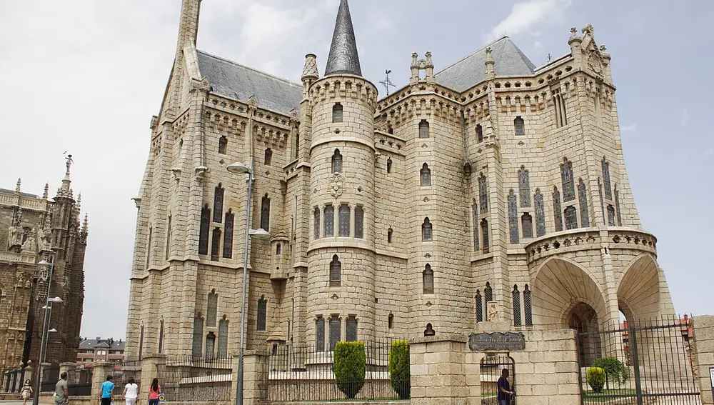 Palacio Episcopal de Astorga Palacio Episcopal de Astorga