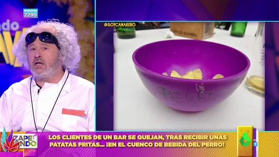La valoración viral a un bar que utiliza el cuenco de bebida del perro para las patatas fritas La valoración viral a un bar que utiliza el cuenco de bebida del perro para las patatas fritas