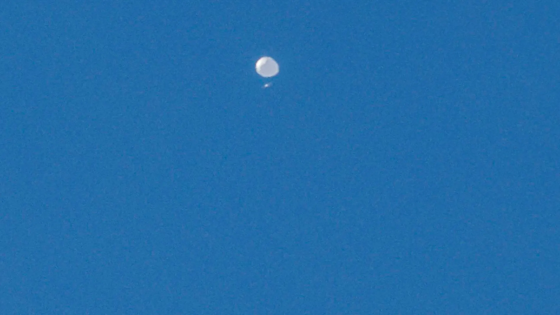 Vista del globo espía de China en cielos de EE.UU., el 4 de febrero de 2023.