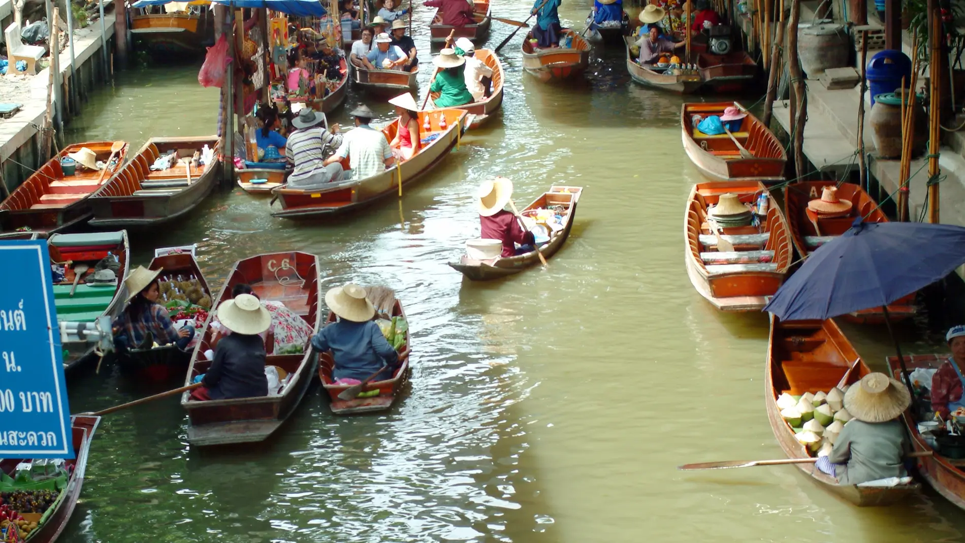 Mercado flotante. Tailandia