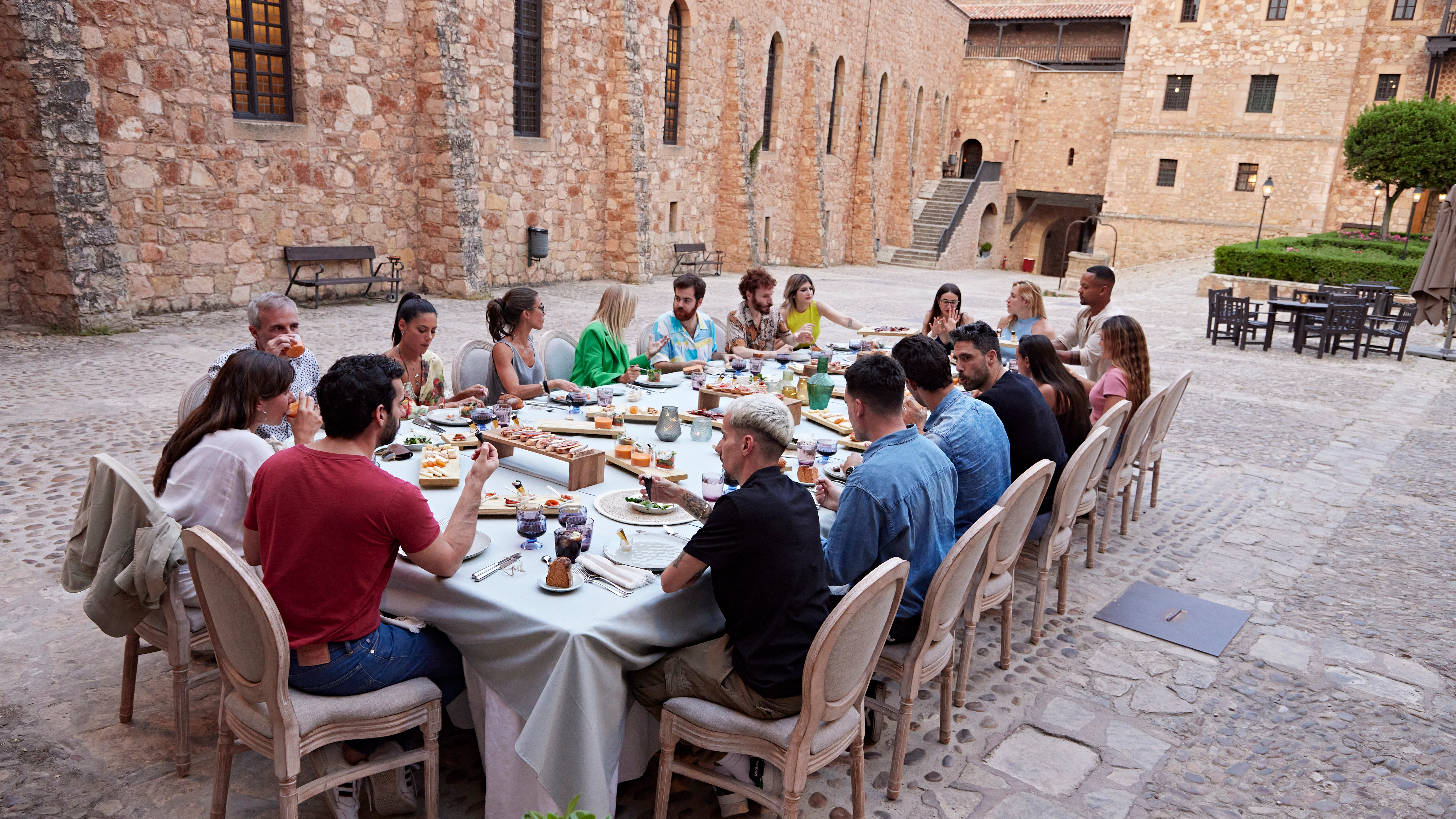 El parador de Sig&uuml;enza en el reality 'Traitors'