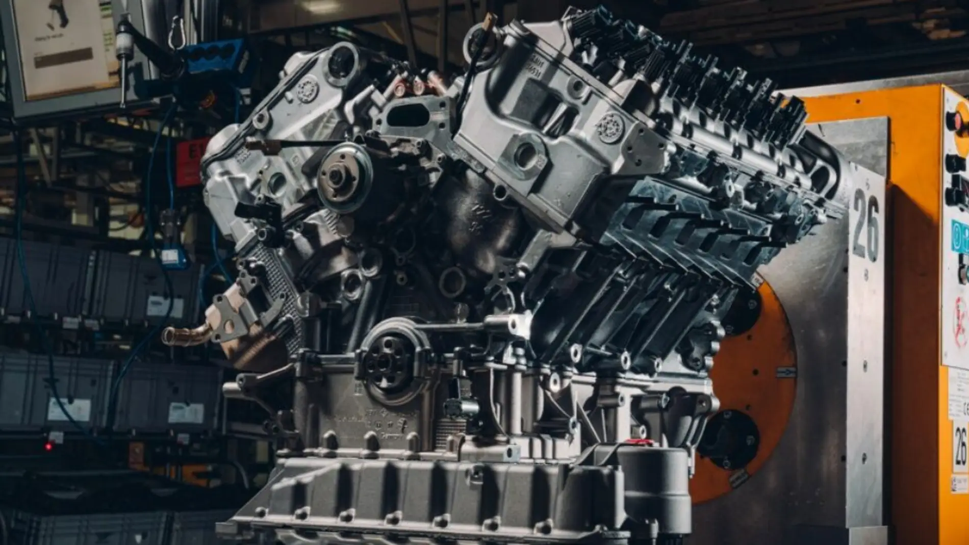 Adiós al icónico motor de Bentley: las emisiones obligan a dejar de fabricar el W12 en 2024