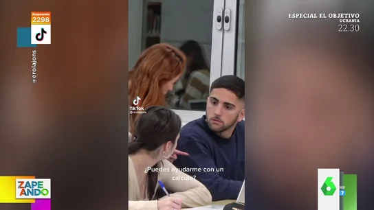 Las bromas virales de Erola Jones, la chica que pide citas en la biblioteca: así reaccionan los chicos Las bromas virales de Erola Jones, la chica que pide citas en la biblioteca: así reaccionan los chicos