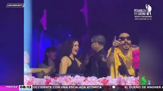 El 'perreo' de Rosalía y Rauw Alejandro en una fiesta de Barcelona El 'perreo' de Rosalía y Rauw Alejandro en una fiesta de Barcelona