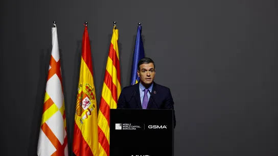 Sánchez pide a Aragonès primar el acuerdo y la convivencia en la nueva etapa que se abre en Cataluña Sánchez pide a Aragonès primar el acuerdo y la convivencia en la nueva etapa que se abre en Cataluña