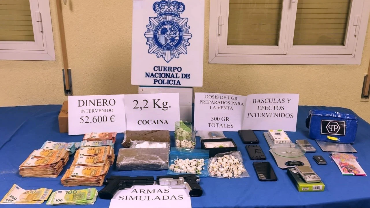 Efectos intervenenidos por agentes de la Policía Nacional