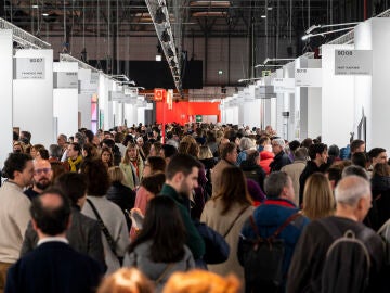 They order the seizure of four paintings by the artist José María Sicilia in ARCO