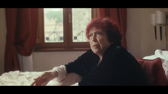 Maruja Torres desvela cómo arrancó un trozo de labio a un jefe que se propasó con ella: así logró que se "desempalmara" Maruja Torres desvela cómo arrancó un trozo de labio a un jefe que se propasó con ella: así logró que se "desempalmara"