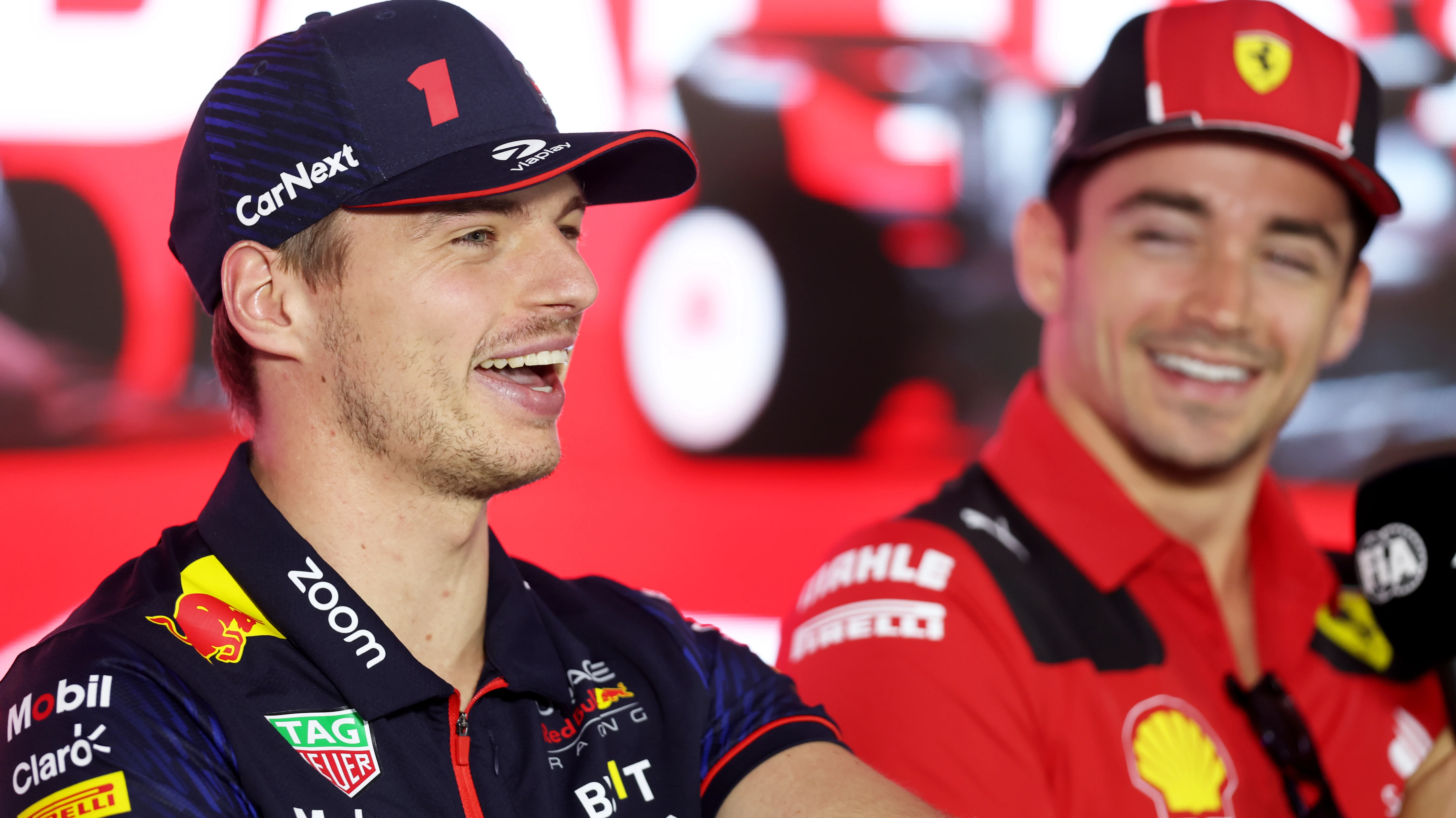 Max Verstappen y Charles Leclerc