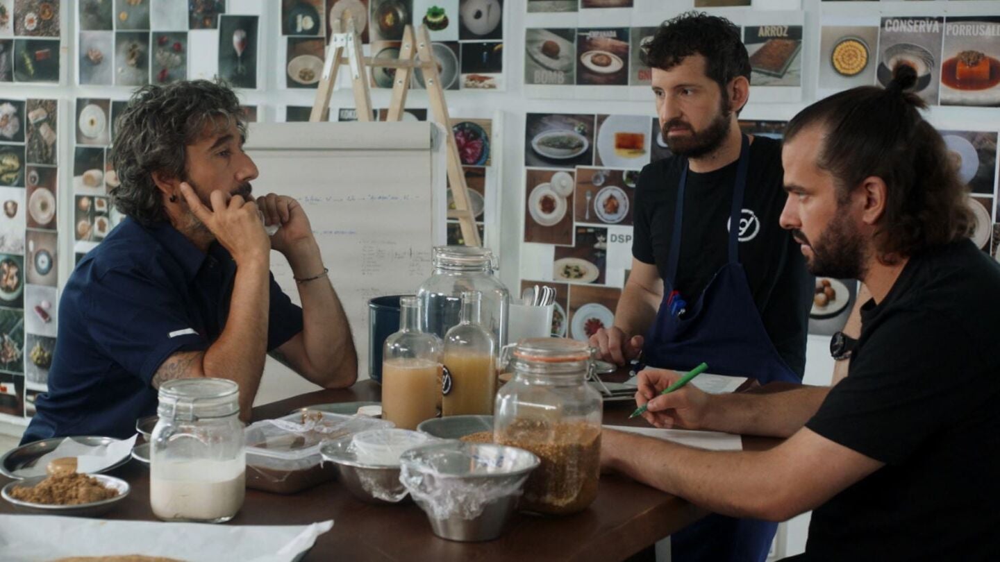 El equipo de DSTAgE, el restaurante de Diego Guerrero