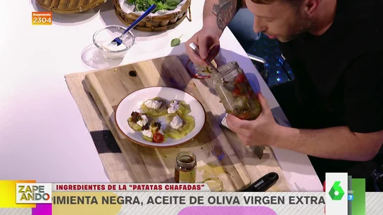 Gipsy Chef cocina patatas chafadas con salsa caprese Gipsy Chef cocina patatas chafadas con salsa caprese