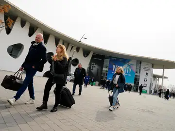 Asistentes al Mobile World Congress Asistentes al Mobile World Congress