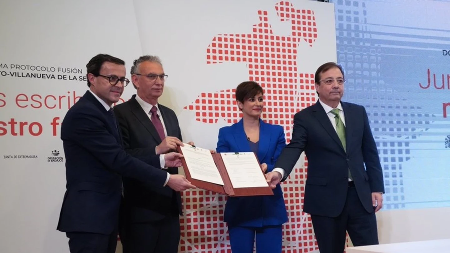 Don Benito y Villanueva de la Serena firman su fusión para ser una única ciudad en 2027 Don Benito y Villanueva de la Serena firman su fusión para ser una única ciudad en 2027