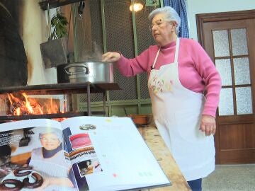 A Arguiñano le sale competencia: estos 25 vecinos han creado la biblia culinaria cántabra... y no la verás en librerías