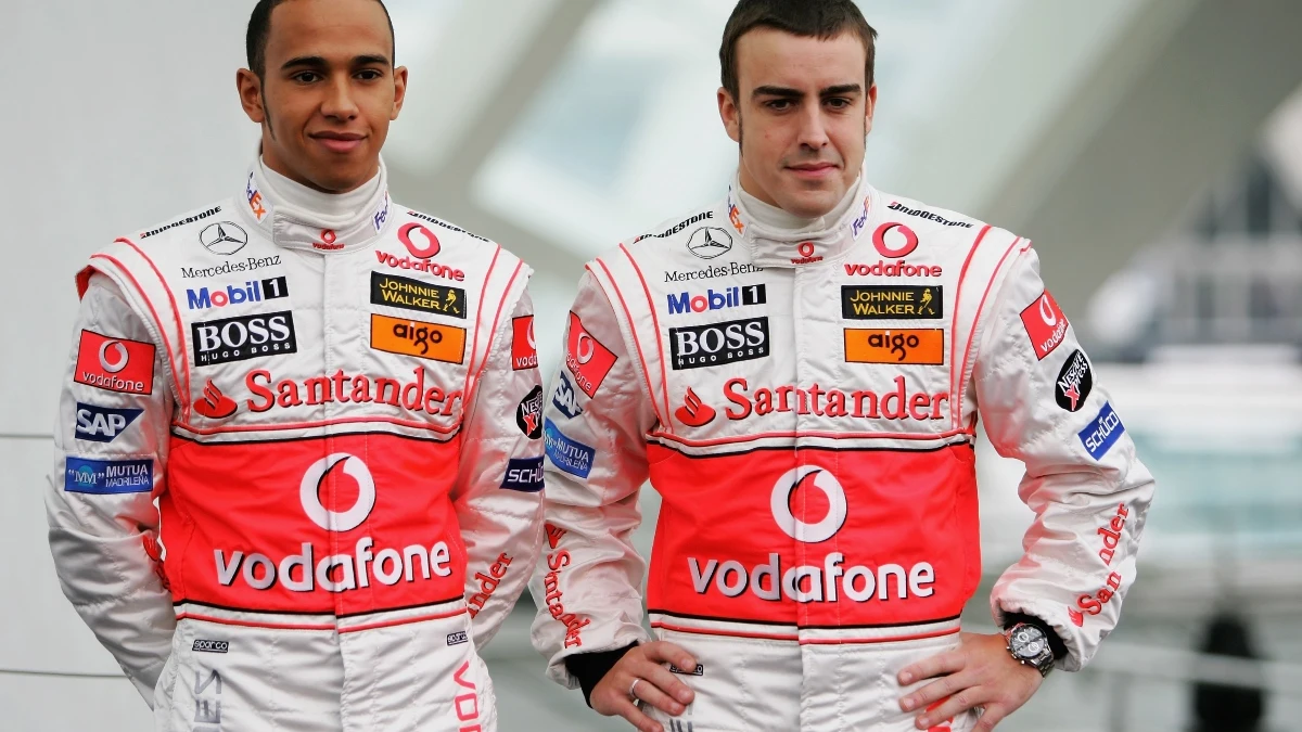 Lewis Hamilton y Fernando Alonso en McLaren en 2007