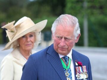 The United Kingdom will allow pubs, clubs and bars to open two more hours during the coronation of Carlos III