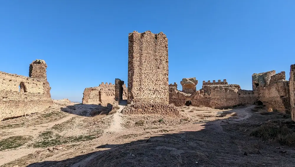 Castillo de Almonacid (en Toledo) por dentro