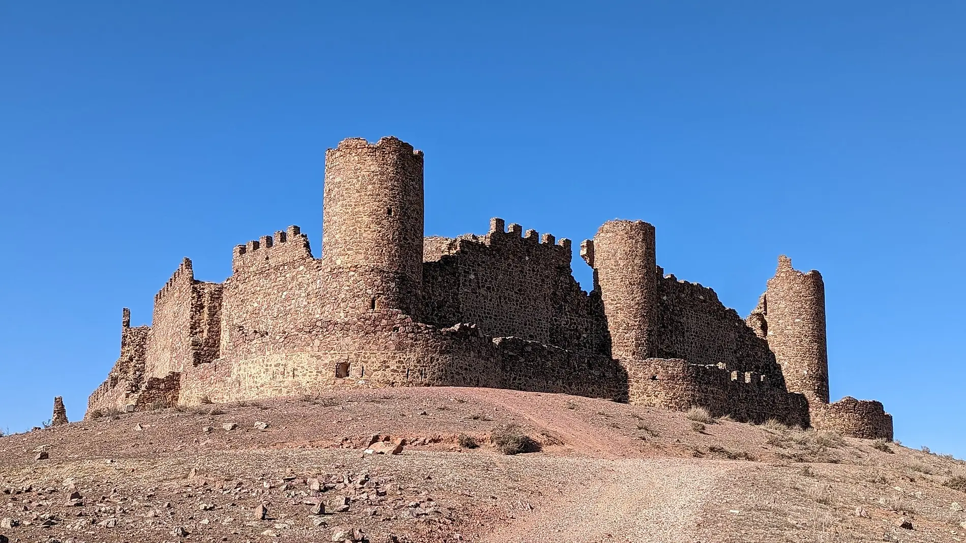 Castillo de Almonacid, en un pueblo de Toledo