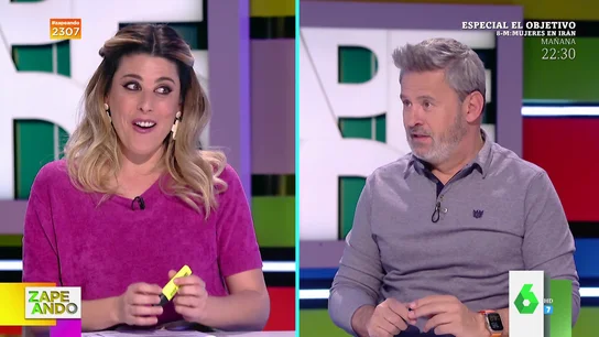 Valeria Ros sorprende en directo con un look a lo Yolanda Díaz: "¿Qué pasa con la ley del Solo sí es sí?" Valeria Ros sorprende en directo con un look a lo Yolanda Díaz: "¿Qué pasa con la ley del Solo sí es sí?"