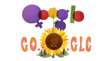 Dos de los 'doodles' que Google ha ido sacando por el Día de la Mujer a lo largo de la historia