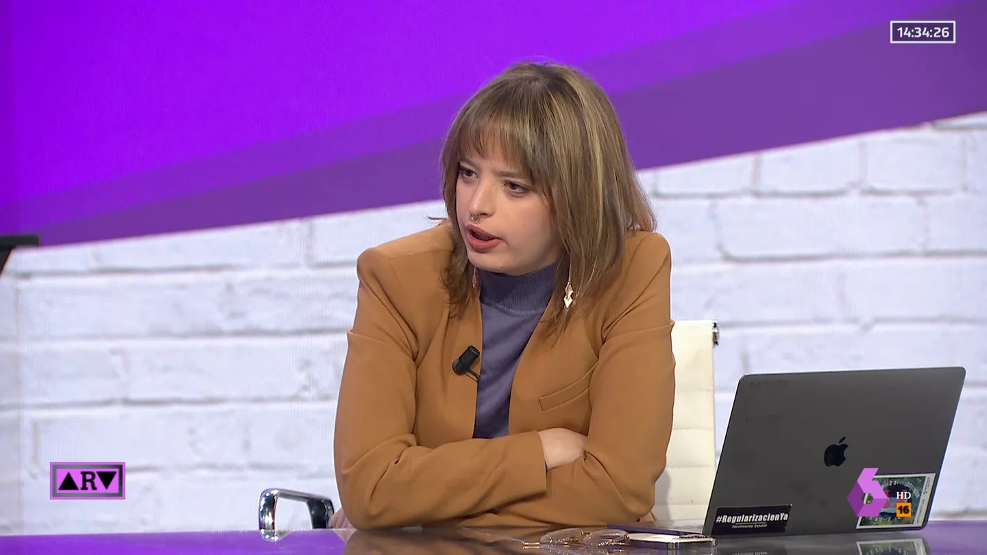 El emocionante alegato de Elizabeth Duval en el 8M "por un feminismo que no sea cada vez más pequeño" El emocionante alegato de Elizabeth Duval en el 8M "por un feminismo que no sea cada vez más pequeño"