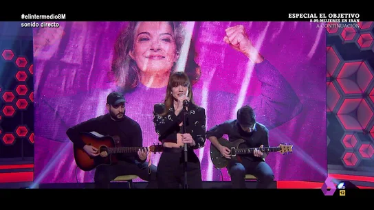 La emocionante actuación de La Bien Querida en directo cantando el 8M el himno feminista 'Yo no soy esa' La emocionante actuación de La Bien Querida en directo cantando el 8M el himno feminista 'Yo no soy esa'