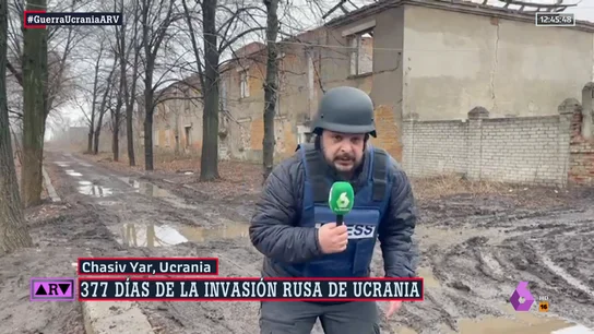 El momento en que una bomba interrumpe en directo la conexión de Alberto Sicilia desde Ucrania El momento en que una bomba interrumpe en directo la conexión de Alberto Sicilia desde Ucrania