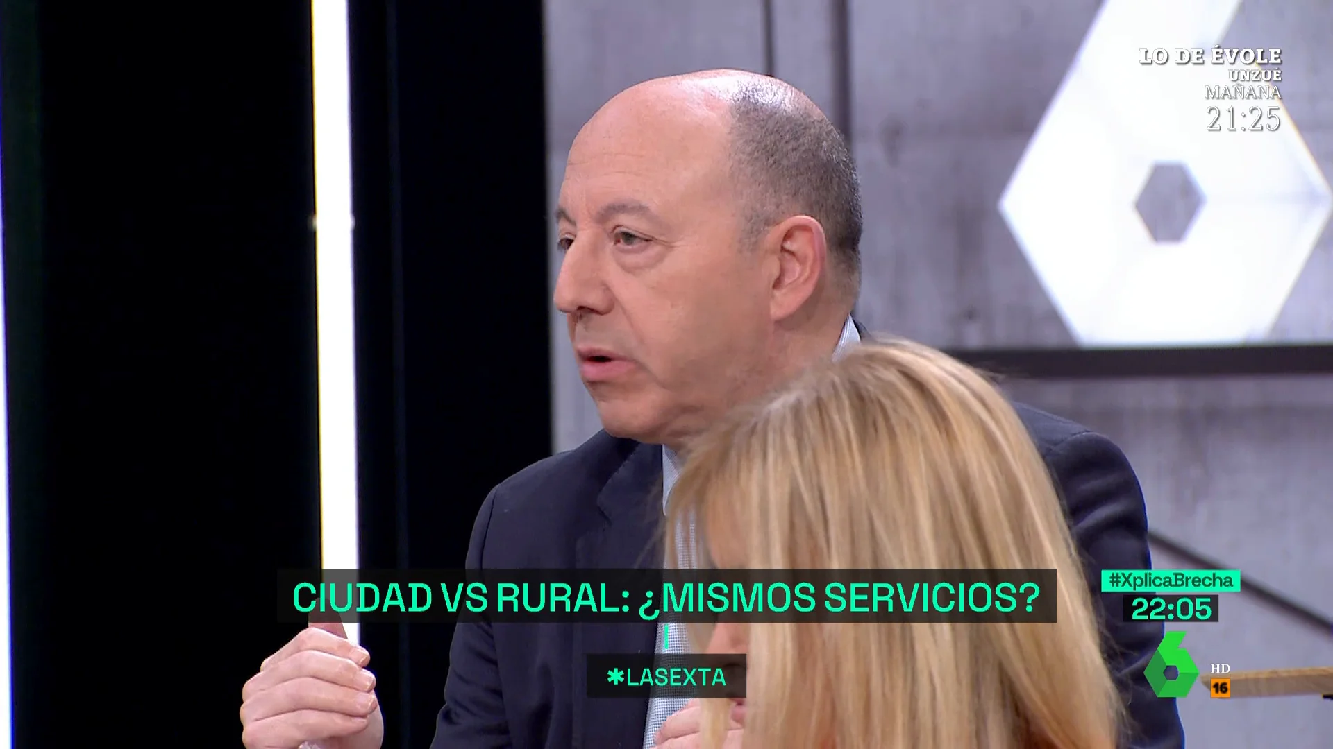 XPLICA - GONZALO BERNARDOS: "Todas las personas que viven en un pueblo y quieren progresar han de salir + CRÍTICA A AZNAR Y LOS POLÍTICOS"