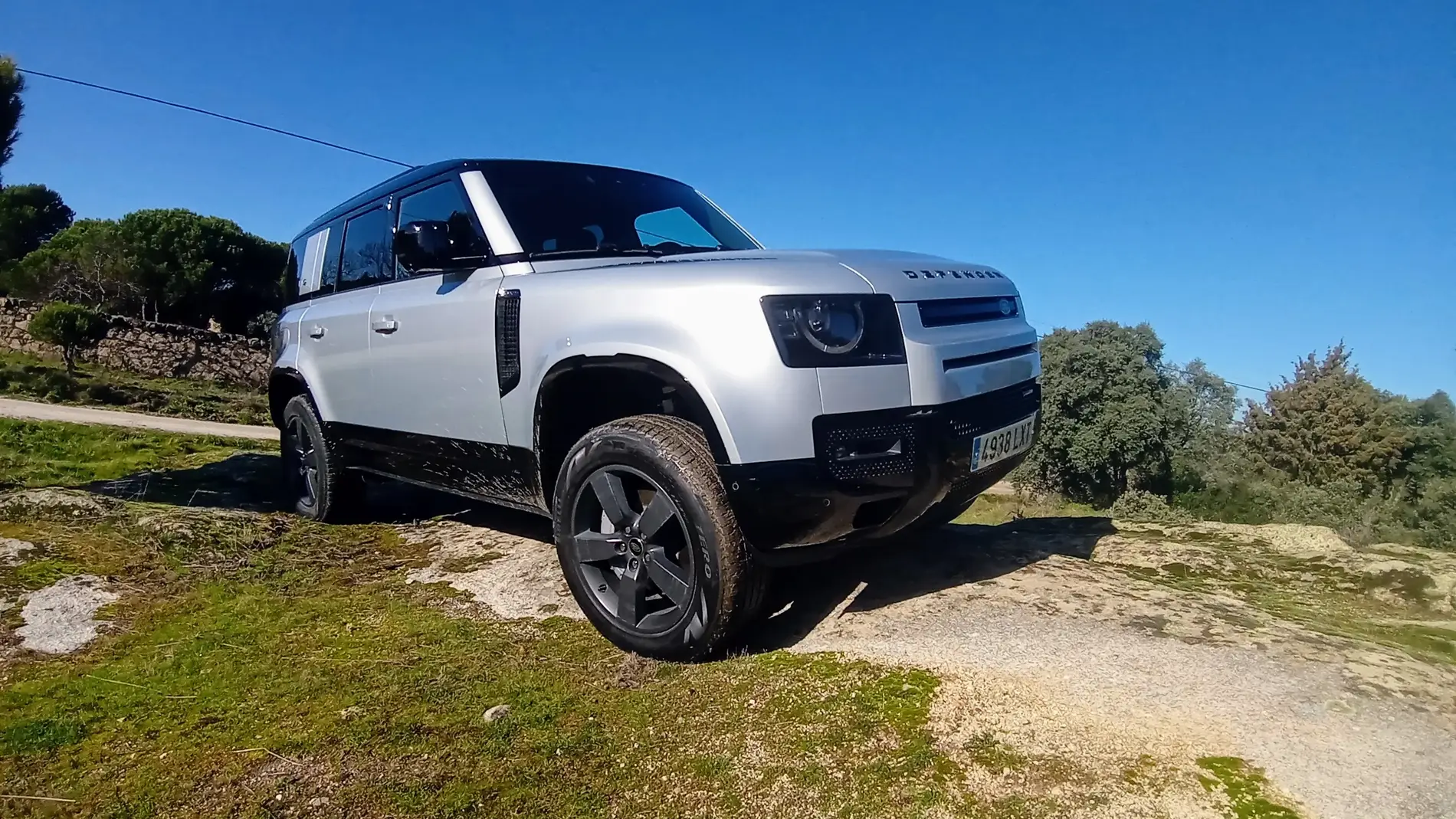 Land Rover Defender 110