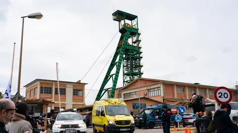 Dispositivo de emergencia activado tras el accidente en la mina de Súria, Barcelona
