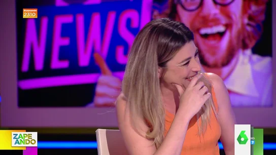 El 'troleo' de Dani Mateo y María Gómez a Valeria Ros tras confundirse al leer el guion de Zapeando El 'troleo' de Dani Mateo y María Gómez a Valeria Ros tras confundirse al leer el guion de Zapeando