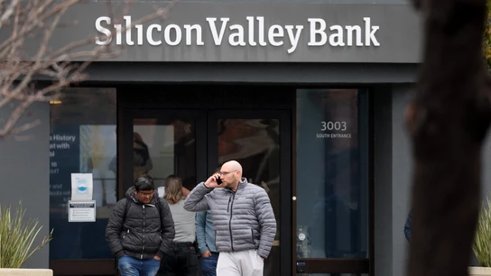 EEUU cierra Silicon Valley Bank por falta de solvencia tras provocar un desplome de la banca en bolsa EEUU cierra Silicon Valley Bank por falta de solvencia tras provocar un desplome de la banca en bolsa