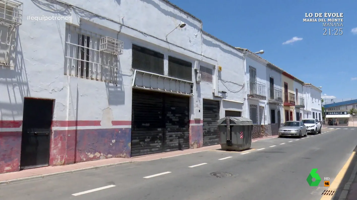"Aquí no se puede hablar, pedimos ayuda en silencio": el escalofriante mensaje de una vecina sobre un clan en Linares-Baeza "Aquí no se puede hablar, pedimos ayuda en silencio": el escalofriante mensaje de una vecina sobre un clan en Linares-Baeza