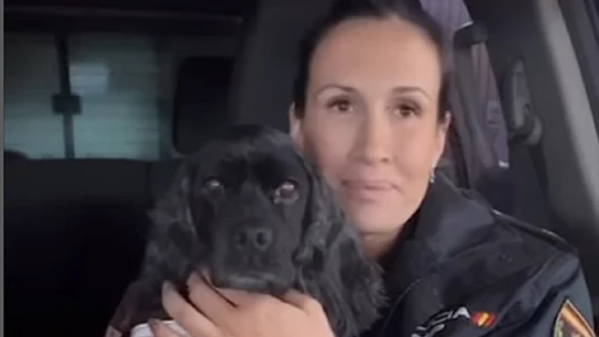 Lluna con su guía Lluna con su guía