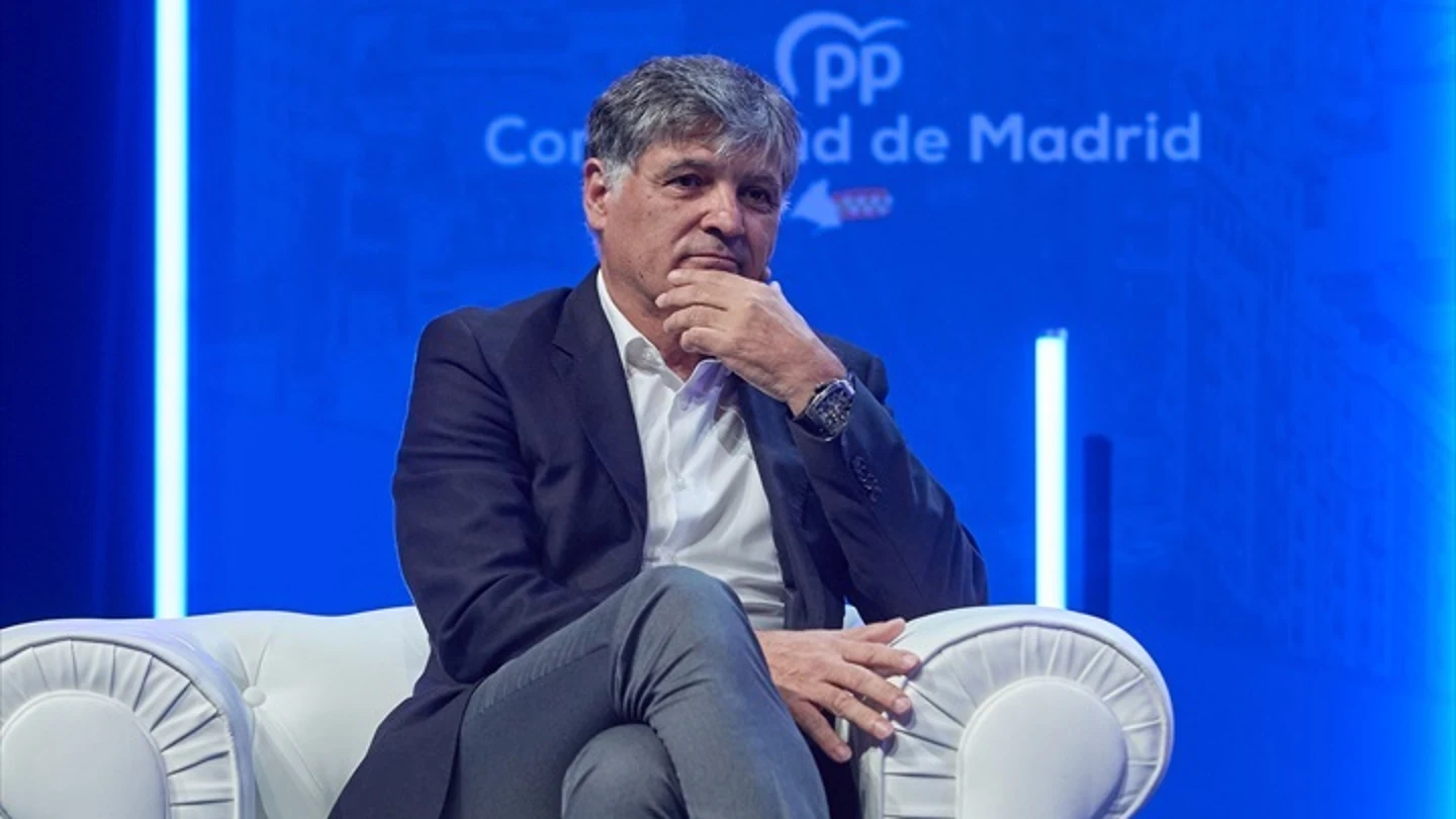 El entrenador de tenis Toni Nadal participando en un coloquio organizado por el PP. El entrenador de tenis Toni Nadal participando en un coloquio organizado por el PP.
