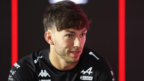 Pierre Gasly realizando unas declaraciones Pierre Gasly realizando unas declaraciones