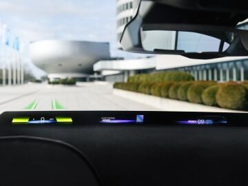 La futurista pantalla que llegará a BMW en unos meses: un salpicadero 100% digital 