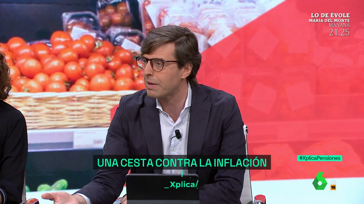 Montesinos pide "transparencia" a la cadena alimentaria: "Que saquen los papeles y sepamos quién se está llevando los beneficios" En este vídeo, laSexta Xplica debate sobre la subida del precio de la cesta de la compra. Mientras Monrosi asegura que la bajada del IVA ha sido una medida fallida, Montesinos reclama que se sepa quién de la cadena "está ganando mucho dinero".
